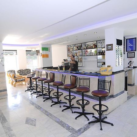 Altinbas Apart Hotel Kusadasi Bagian luar foto
