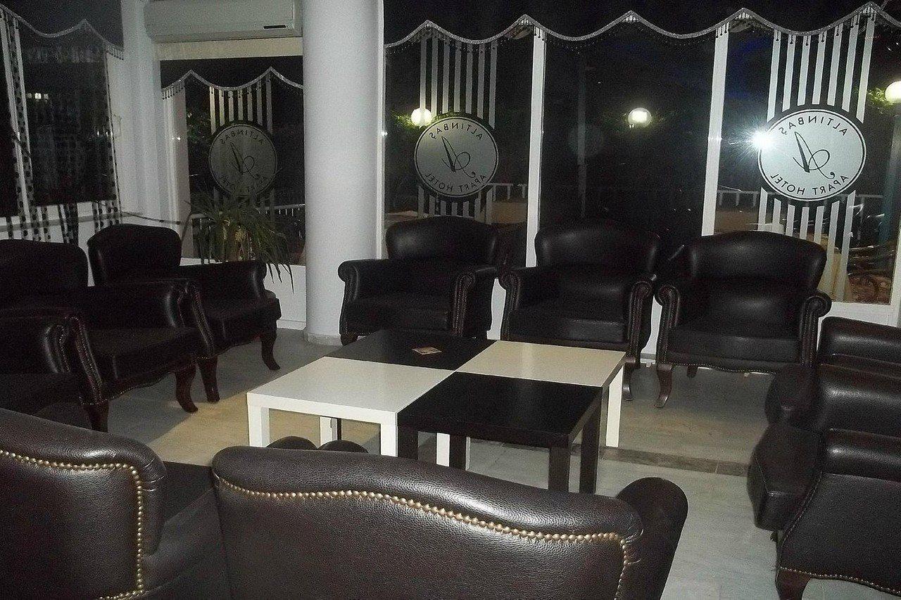 Altinbas Apart Hotel Kusadasi Bagian luar foto