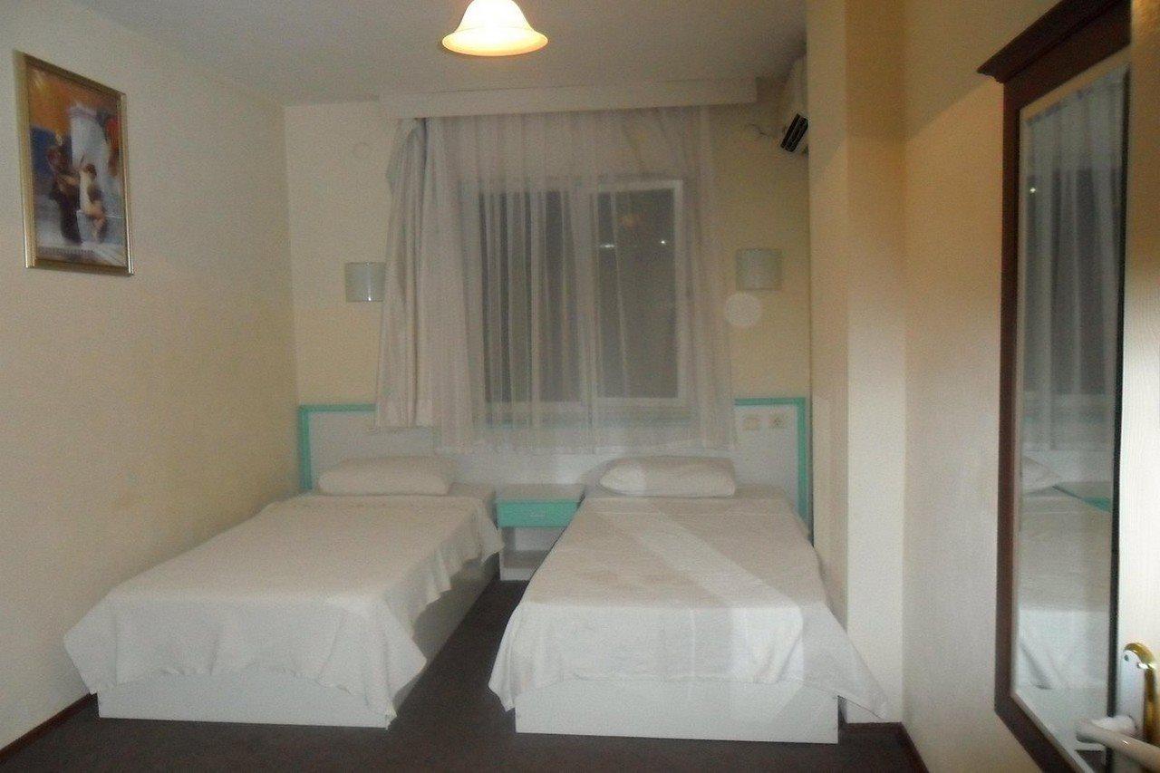 Altinbas Apart Hotel Kusadasi Bagian luar foto