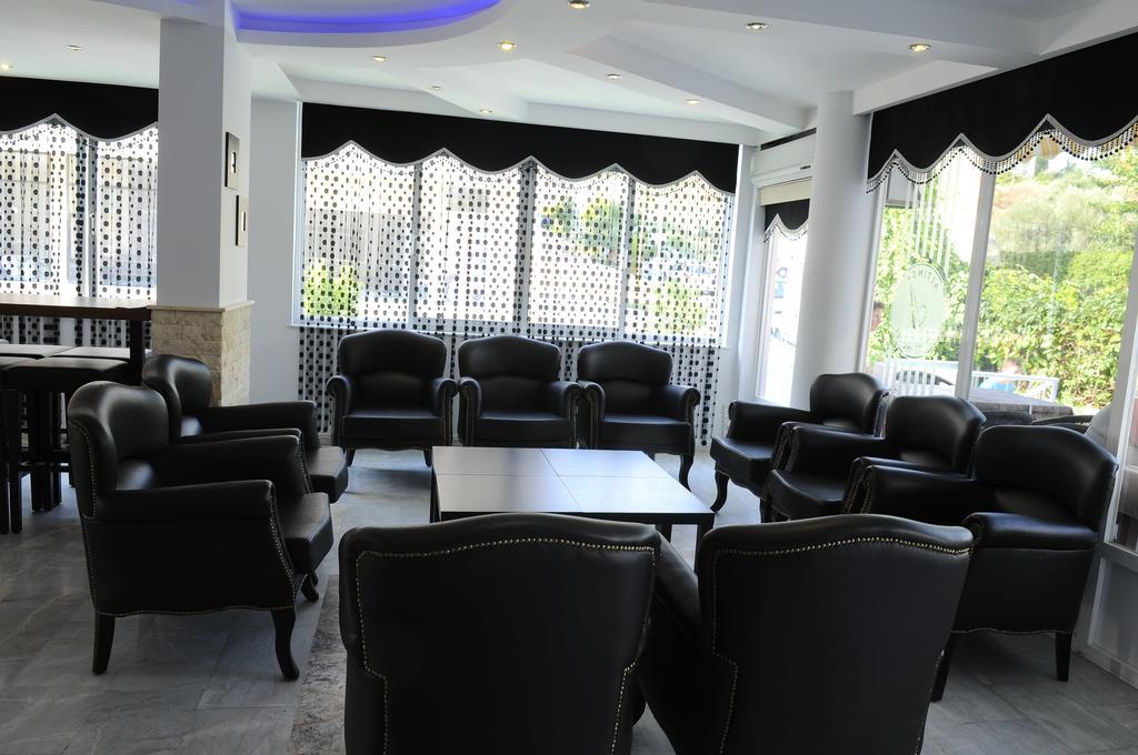 Altinbas Apart Hotel Kusadasi Bagian luar foto