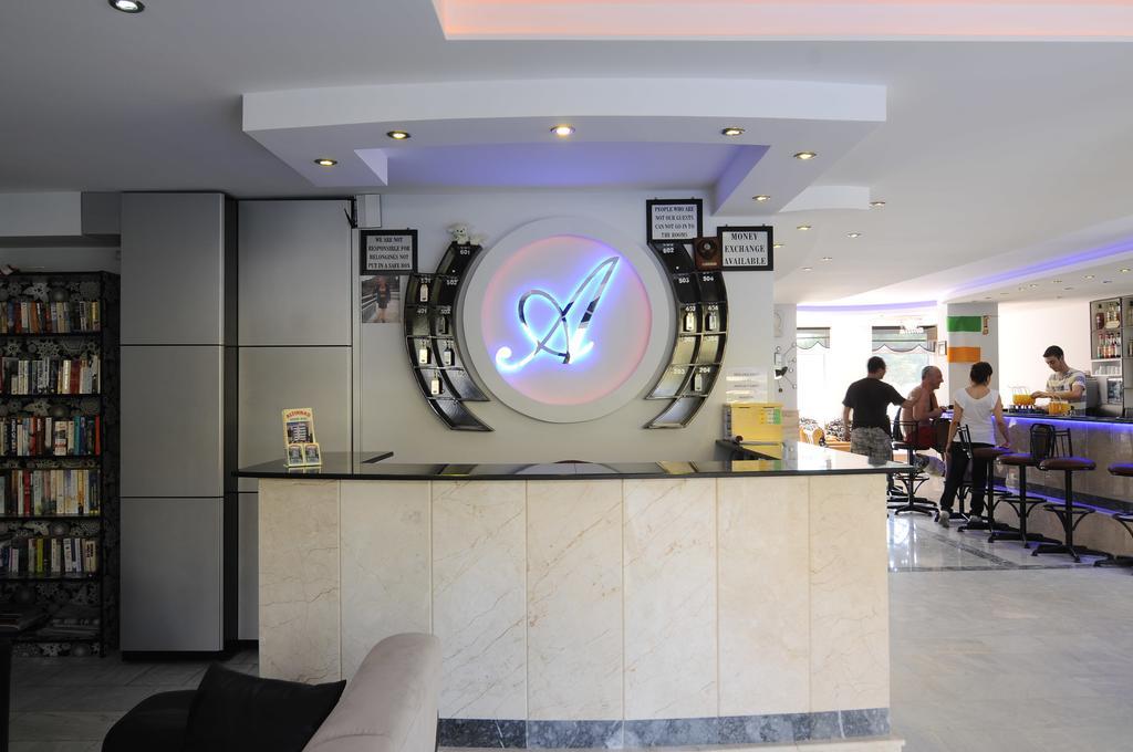 Altinbas Apart Hotel Kusadasi Bagian luar foto