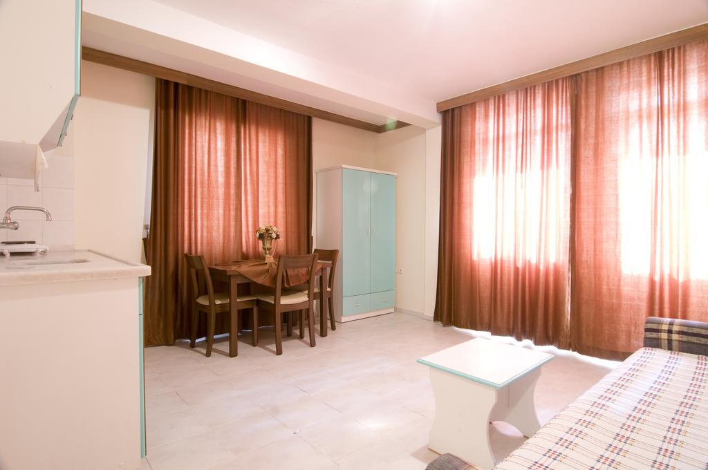 Altinbas Apart Hotel Kusadasi Ruang foto